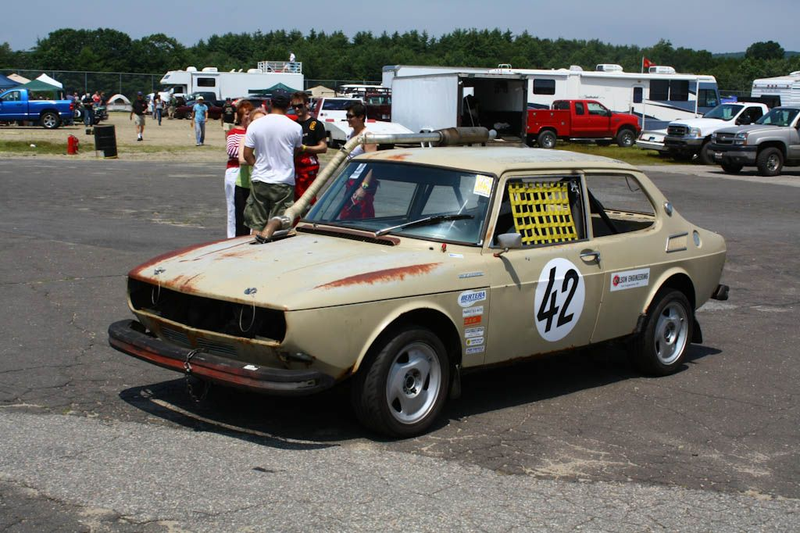 Illustration for article titled The 24 Hours Of LeMons New England 2009 Über Gallery, Part 2